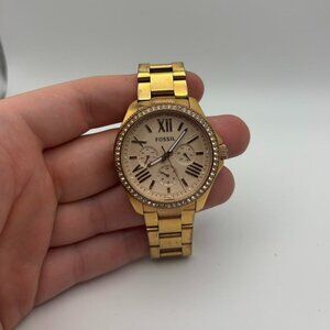 Vintage women’s gold Fossil watch!